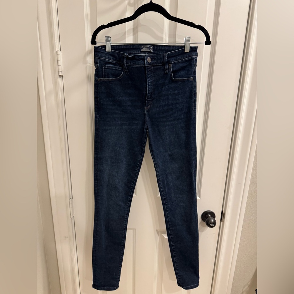 A&F Simone High Rise Jeans